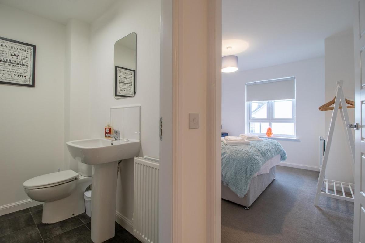 Spacious 3 Bed House In Falkirk Polmont ภายนอก รูปภาพ
